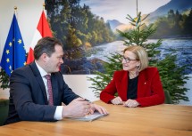 Beim Arbeitsgespräche von Landeshauptfrau Johanna Mikl-Leitner und Bundesminister Norbert Totschnig stand das Thema EU-Regionalpolitik im Zentrum.