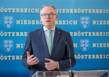 „Niederösterreich zeigt seit Jahren, dass wirtschaftliche Entwicklung, Klimaschutz und Versorgungssicherheit kein Widerspruch sind“, so LH-Stv. Stephan Pernkopf.